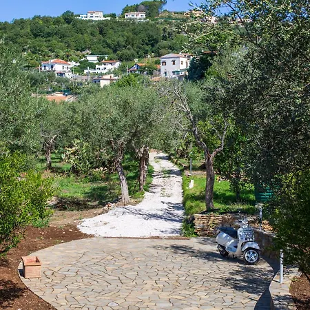 Bed & Breakfast Villacrapolla Sorrento 4*